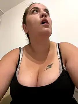 AmaliaAma on StripChat 