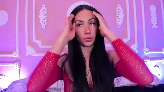 ArianaReynoldss on StripChat 