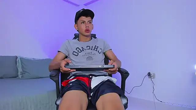 Axel_Cody_ — SHOW CUM 