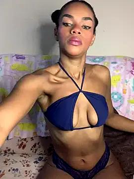 Cammgirlmii on StripChat