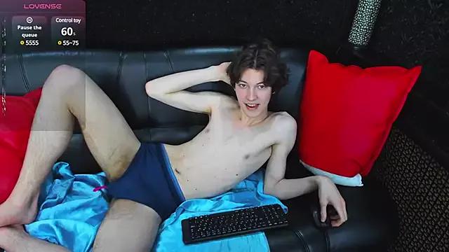 DennisAndrews on StripChat 