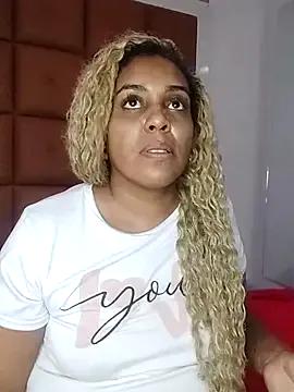 ELLA_KELLY on StripChat 