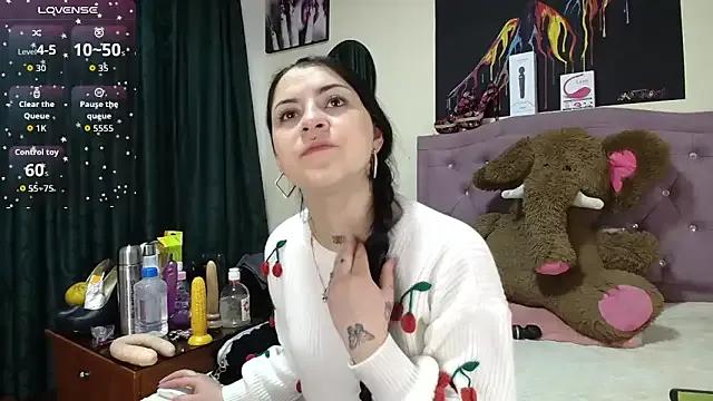 Emmie_Hot on StripChat 