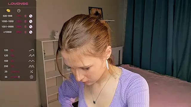 ErleneFellt on StripChat 