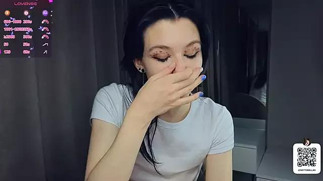 EsmeBellas on StripChat 