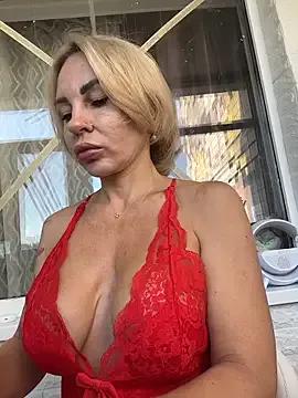 Hotnessi — Make me feel good