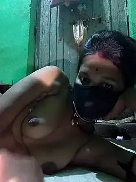 Hoty_girl_143 — Freechat on StripChat