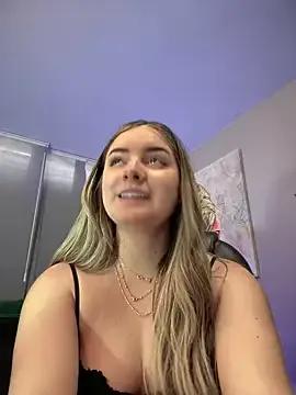 imlindapink on StripChat 