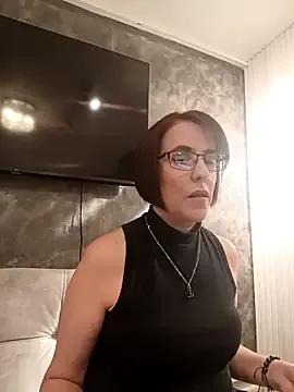 IsisBlake on StripChat 