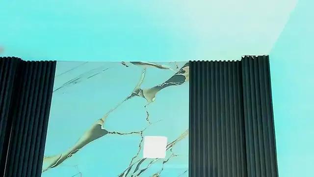 Issafoxx on StripChat 