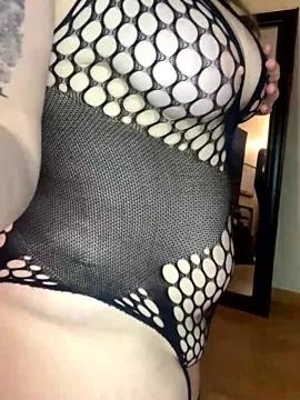 Kira_tattoo on StripChat