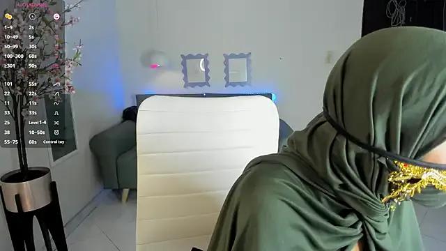 leila_whisper on StripChat 