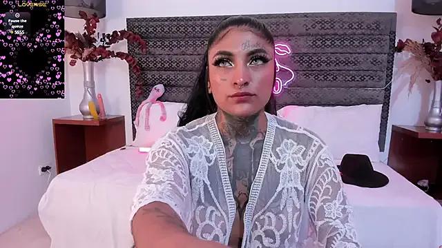 Lilbye066evil on StripChat 