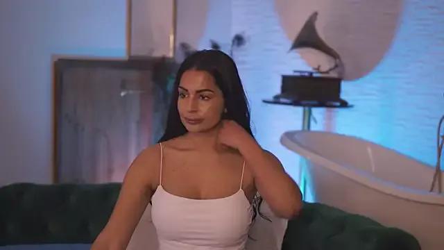 LiloMahe on StripChat 