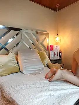 LlianneDiamond1 on StripChat 