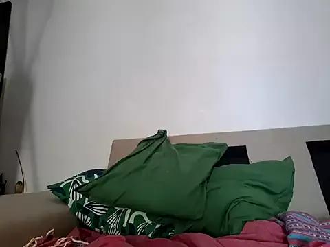 lola9393girl on StripChat 