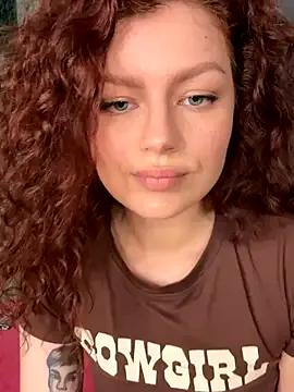 Lunna_reed on StripChat 