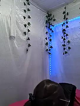 MaddyMendozaxx on StripChat 