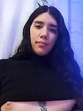 MaddyMendozaxx on StripChat 