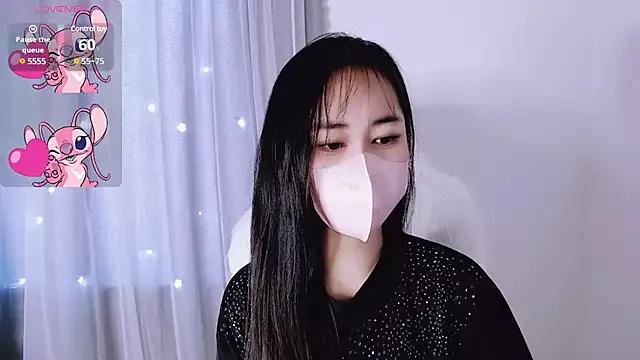 MimiSweetyBae on StripChat 