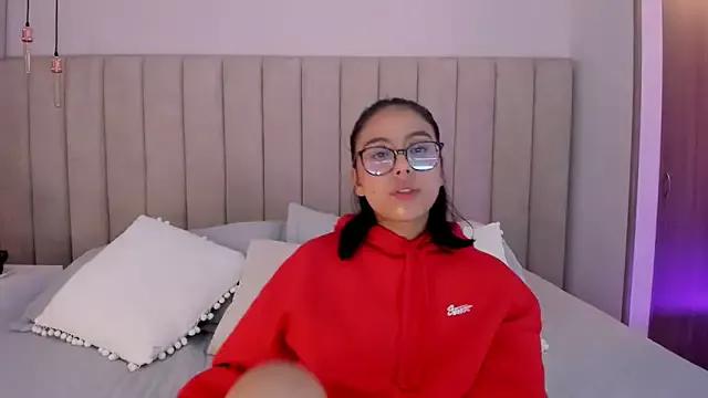 miss_martiina on StripChat 