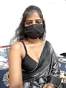 Misss-julli on StripChat 