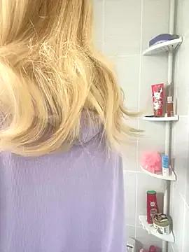 Mistress-LillyRose — 2 min finger play
