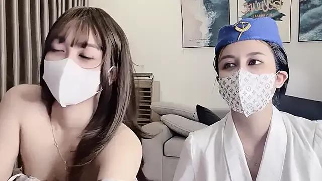 Mono-Stewardesss — 2 girls show boobs