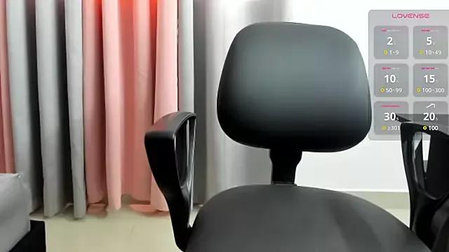 saray_reese on StripChat 