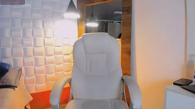 Scarlett_Kiiss — Slap for my big ass x7 