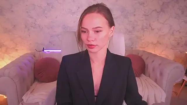 ShyySiren on StripChat 