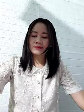 Singlemom69x — licking penis