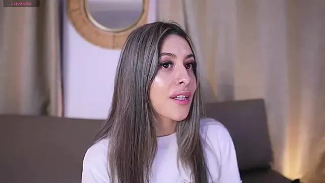 sweett_violet_ on StripChat 