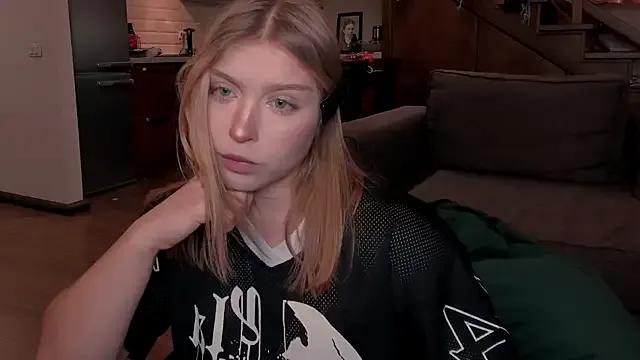 VanillaLivitski — Take off t-shirt