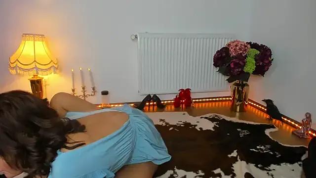 ViciousSiren on StripChat 