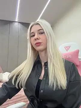 Yanna_miana on StripChat 